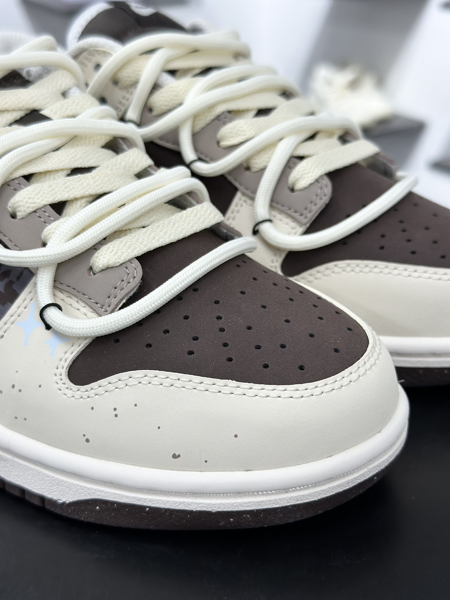 280 Nike SB Dunk Low 考拉派对 奶油风 美拉德 解构贴布 米白 HF4292-100