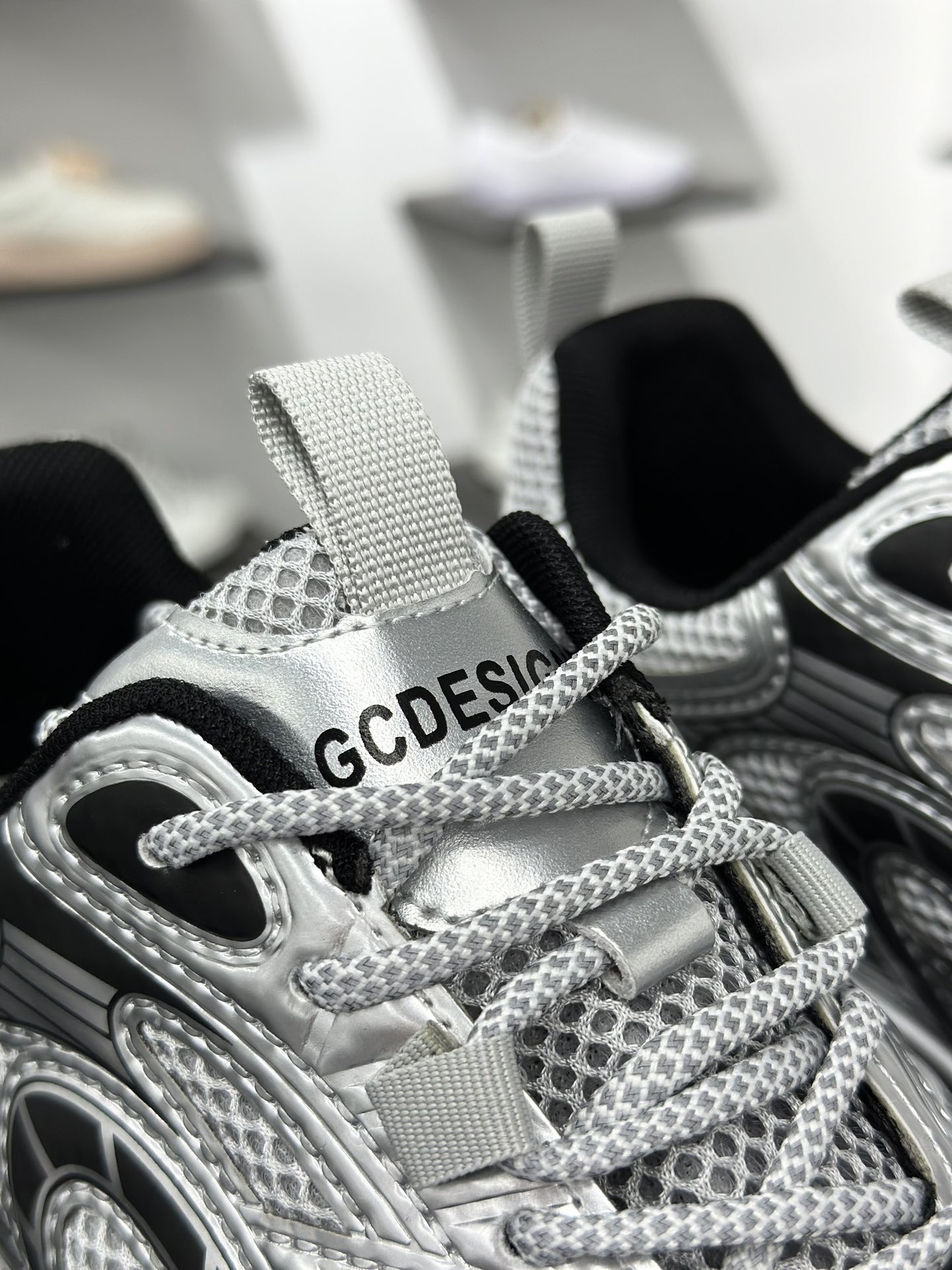 220 GG-CC Meaning Chunky Low 皓星系列低帮增高厚底休闲运动鞋“银黑” G24X8633B