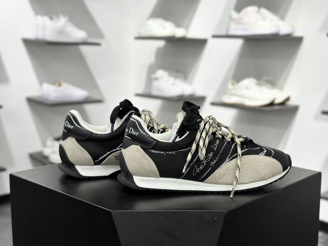 400 迪奥/ Dior D-Sketch Sneakers”Dior Paris”素描系列低帮板鞋“黑灰银素描” KCK427MPA_S900