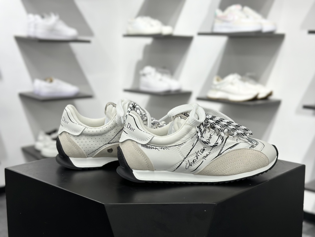 400 迪奥/ Dior D-Sketch Sneakers”Dior Paris”素描系列低帮运动板鞋 KCK427MPA_S10W