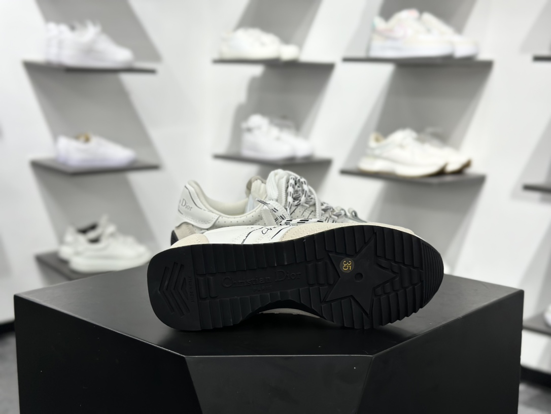 400 迪奥/ Dior D-Sketch Sneakers”Dior Paris”素描系列低帮运动板鞋 KCK427MPA_S10W