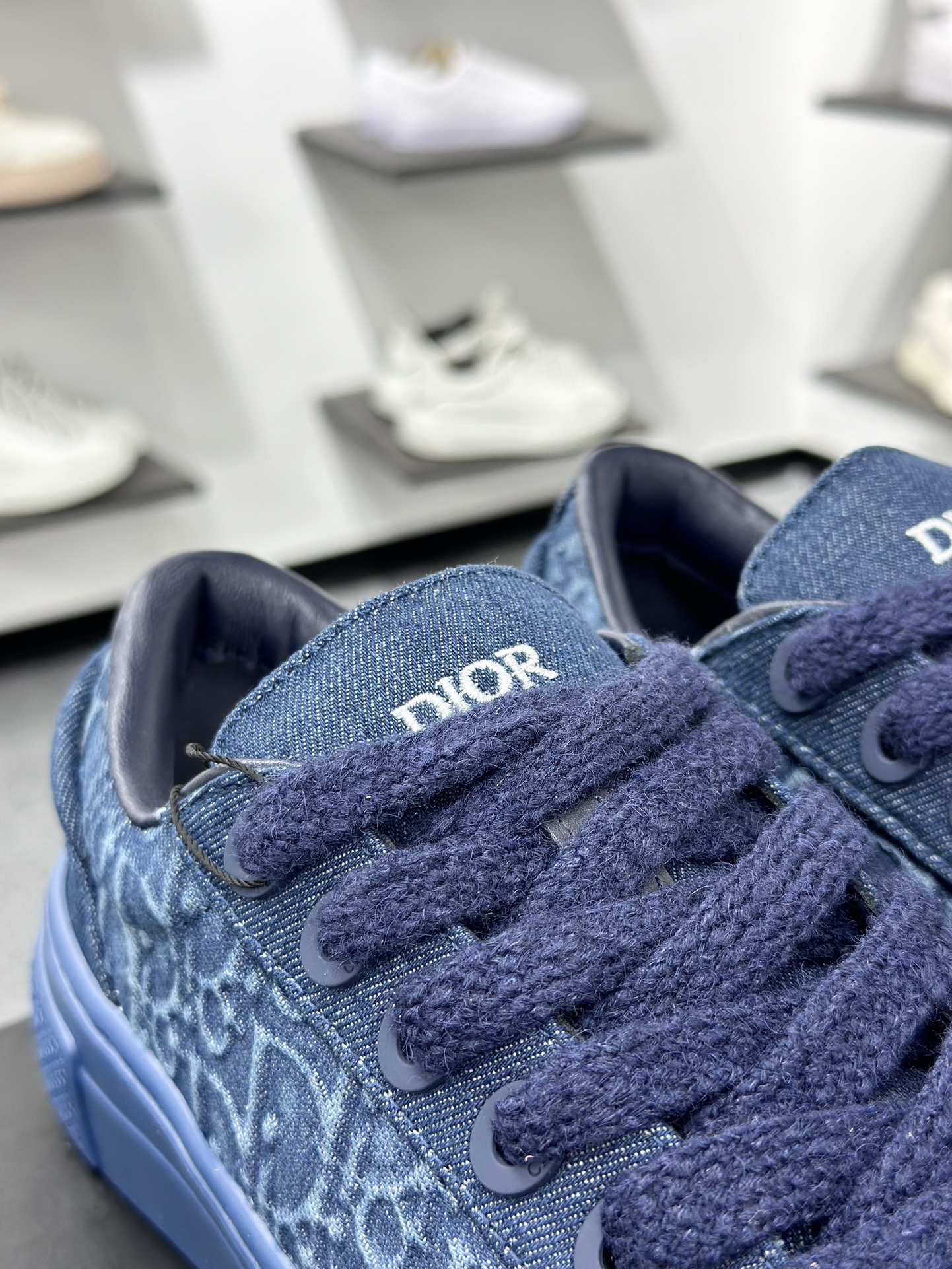 400 迪奥/ Dior B33 Low Top Sneakers”Oblique”B33系列低帮板鞋“牛仔深蓝CD重影” 3SN303ZDN-H565