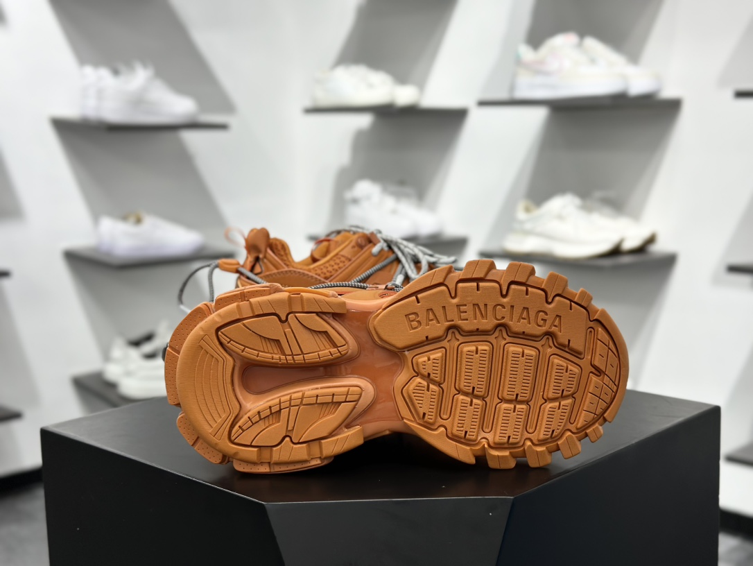 480 巴黎世家BALENCIAGA Track Trainers 3.0代复古野跑姥爹潮流百搭慢跑鞋    800590 WTRHK 7000