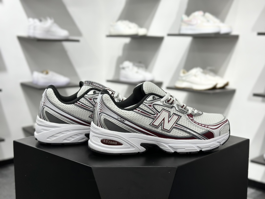200  New Balance MR740 NB新百伦系列复古老爹风休闲运动慢跑鞋  U740RD2