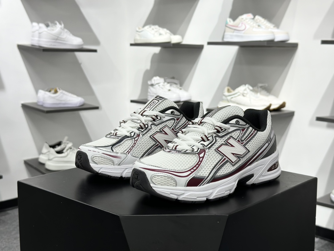 200  New Balance MR740 NB新百伦系列复古老爹风休闲运动慢跑鞋  U740RD2