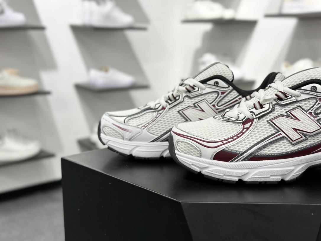 200  New Balance MR740 NB新百伦系列复古老爹风休闲运动慢跑鞋  U740RD2