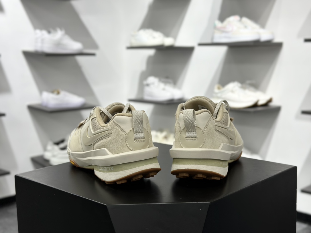 300 Sacai x Nike Zegamadome SP 联名款 机能风休闲运动鞋  HQ8618-101
