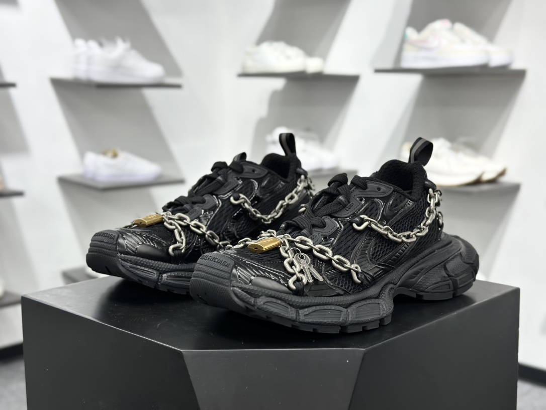 560 Balenciaga巴黎世家 3xl 加绒 黑色 全套数据私模 正确手工做旧   825622 W3XPL 1882
