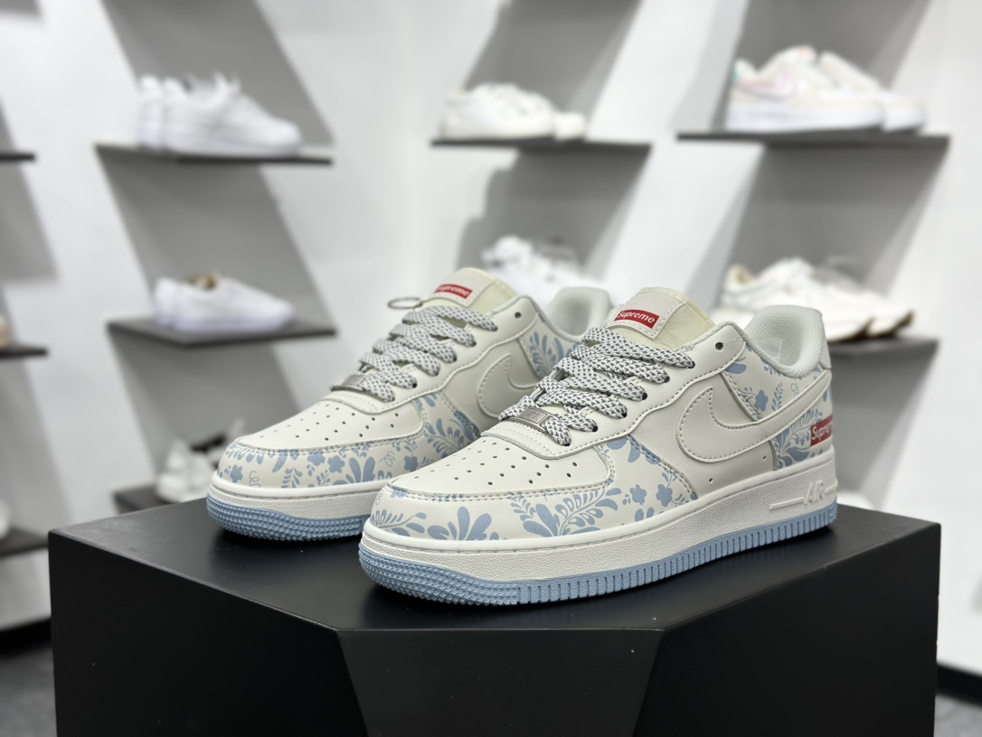 260 Nike Air Force 1 Low 07 x Supreme 白蓝青花瓷满天星  XX3168-137