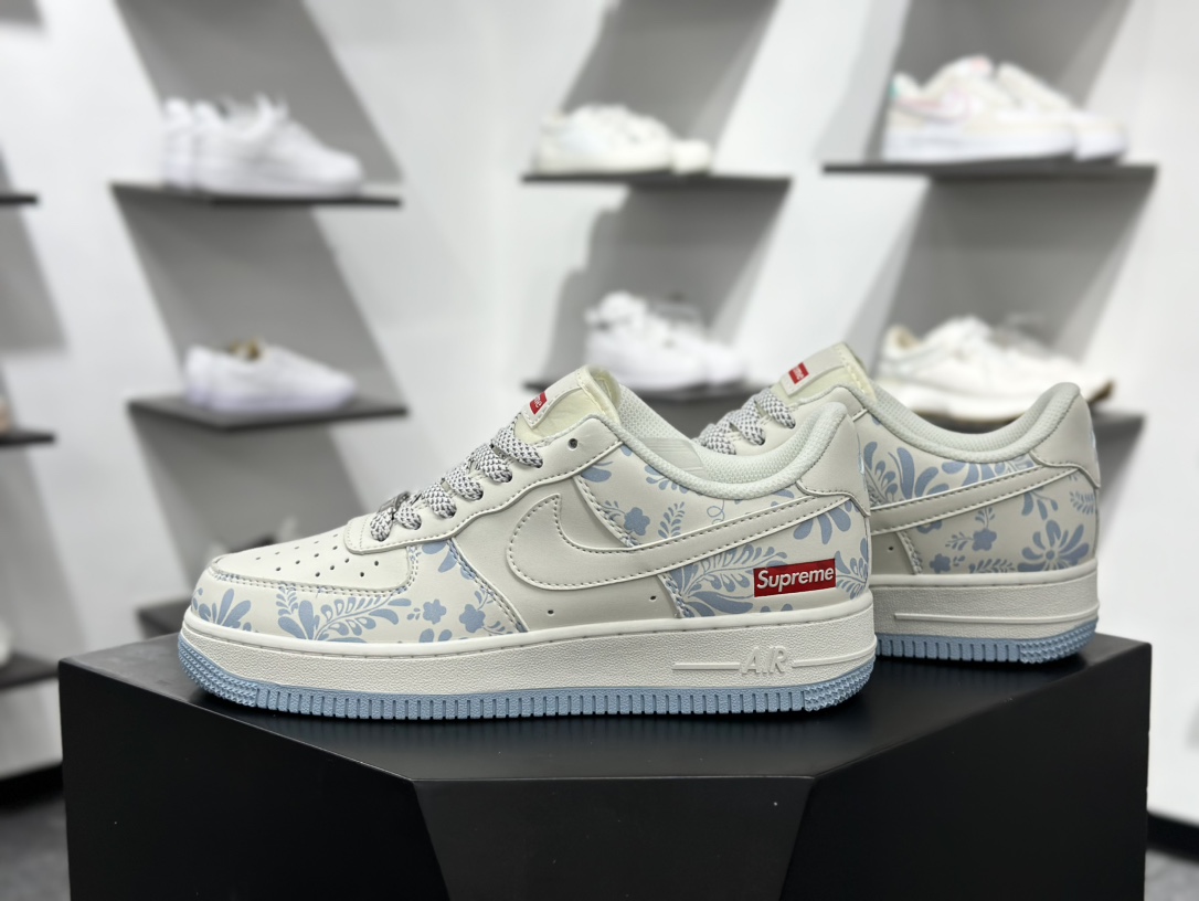260 Nike Air Force 1 Low 07 x Supreme 白蓝青花瓷满天星  XX3168-137