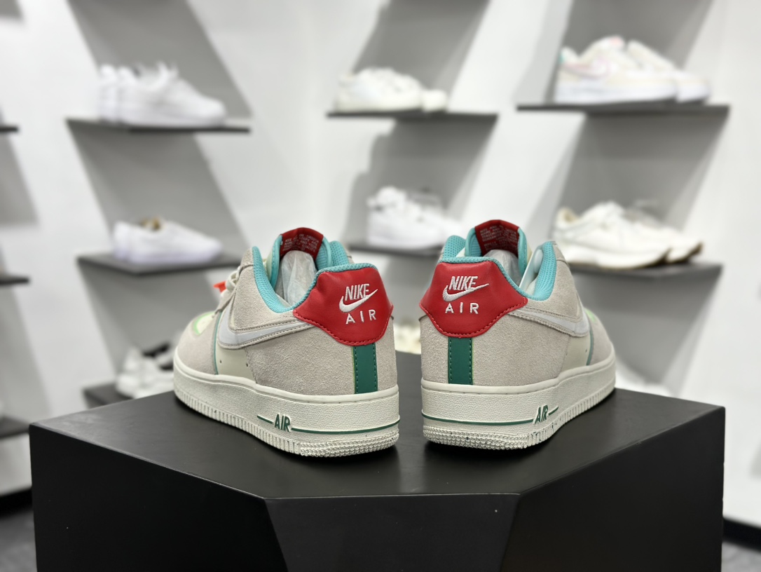 200  NK Air Force 1‘07 Low 空军一号低帮休闲板鞋   FQ8350-110