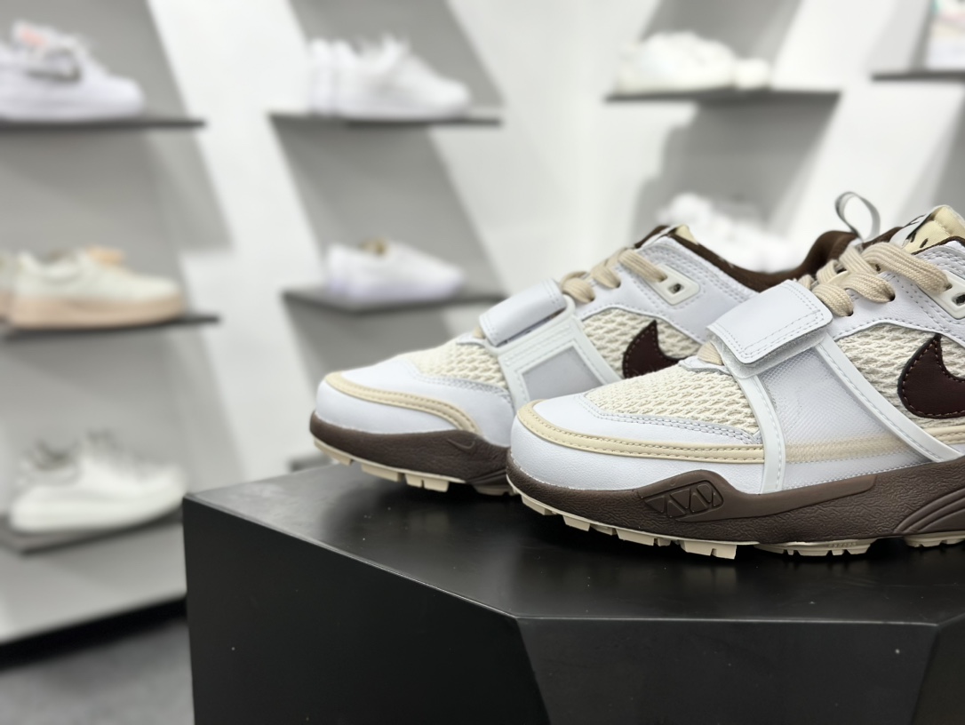 300 Travis Scott x NK Shark-A-Don ”Sail” 舒适潮流防滑耐磨低帮生活休闲鞋   HQ3073-100