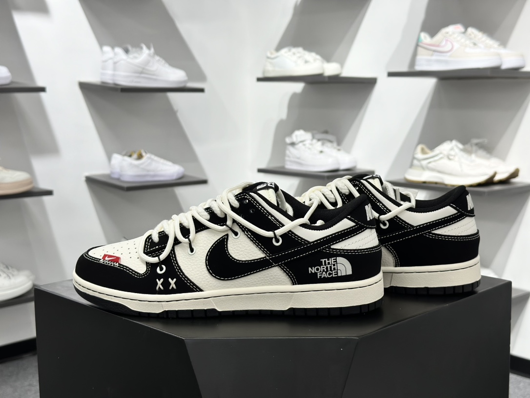 300 Nike SB Dunk Low x The North Face x CDG 黑白麻绳绑带  YX5066-287
