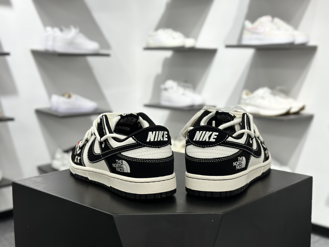 300 Nike SB Dunk Low x The North Face x CDG 黑白麻绳绑带  YX5066-287