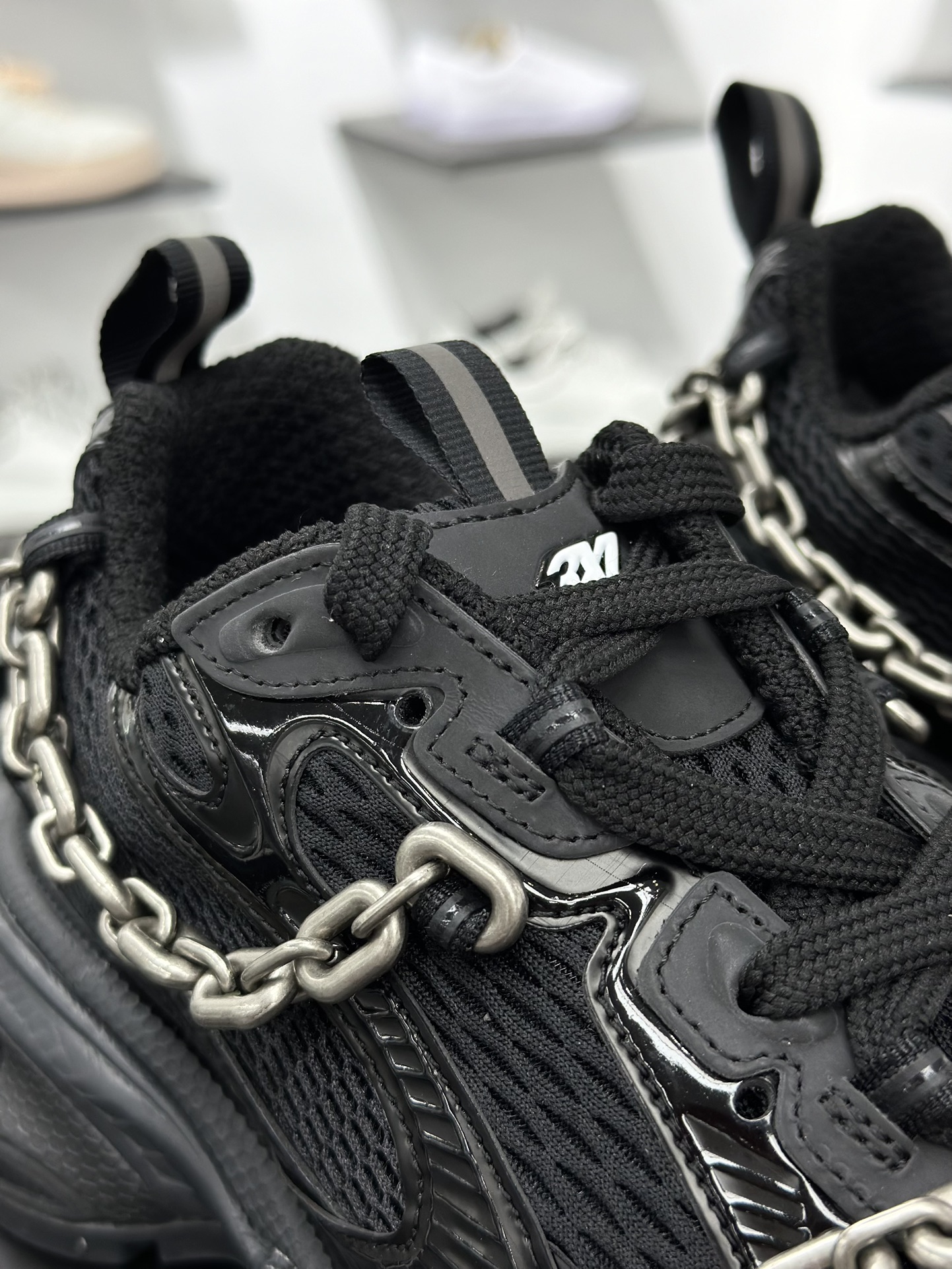 560 Balenciaga巴黎世家 3xl 加绒 黑色 全套数据私模 正确手工做旧   825622 W3XPL 1882