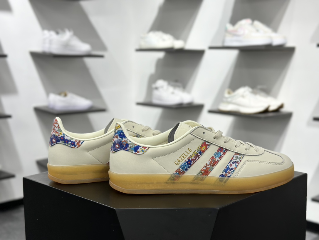 180 adidas Originals Gazelle INdoor 米色 三叶草休闲防滑耐磨低帮板鞋  JH7370