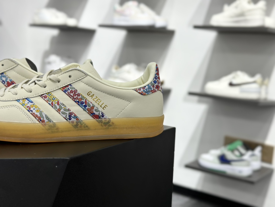 180 adidas Originals Gazelle INdoor 米色 三叶草休闲防滑耐磨低帮板鞋  JH7370
