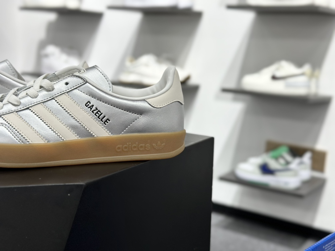 180 AD Gazelle Indoor Trainers 羚羊内训系列低帮复古百搭休闲运动德训风板鞋   JR1206