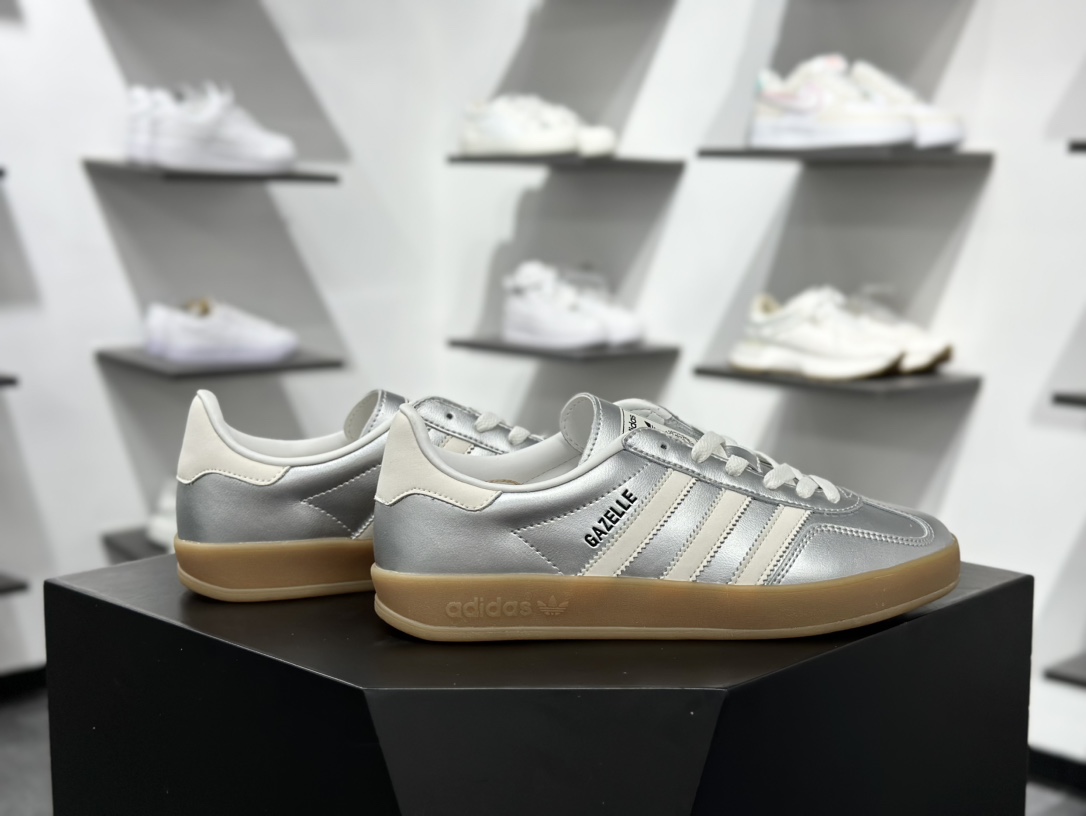 180 AD Gazelle Indoor Trainers 羚羊内训系列低帮复古百搭休闲运动德训风板鞋   JR1206