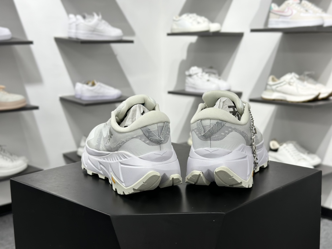 HOKA ONE ONE Skyline-Float X 动感系列 舒适减震防滑低帮跑鞋 1153350