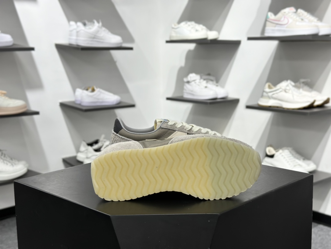 180 New Balance NB471 纯原系列 经典复古时髦 休闲跑步鞋 U471GR818