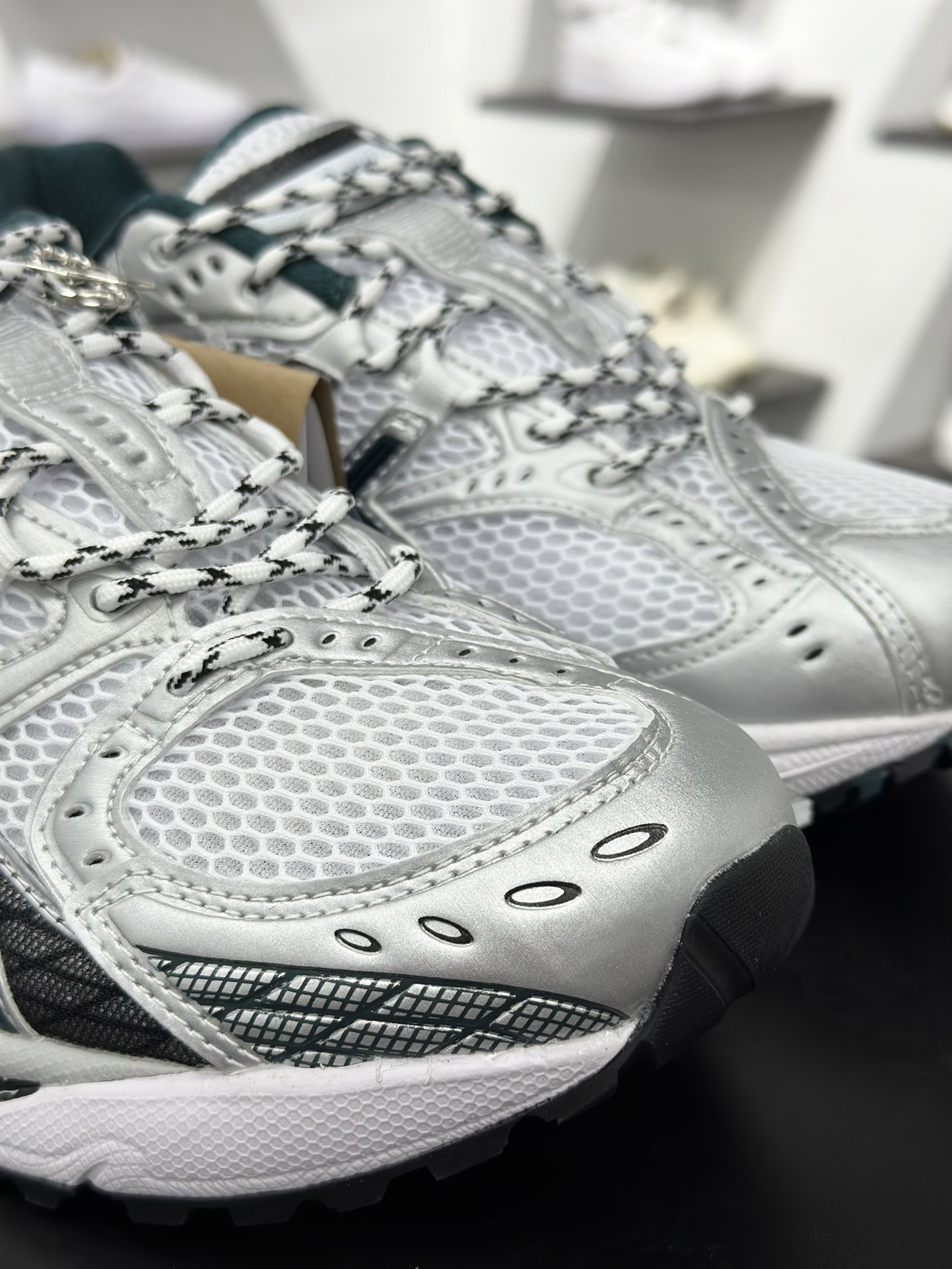 200 亚瑟士 Asics GEL-Kahana NIMBUS 10.1 耐磨透气低帮休闲鞋 1203A543-103