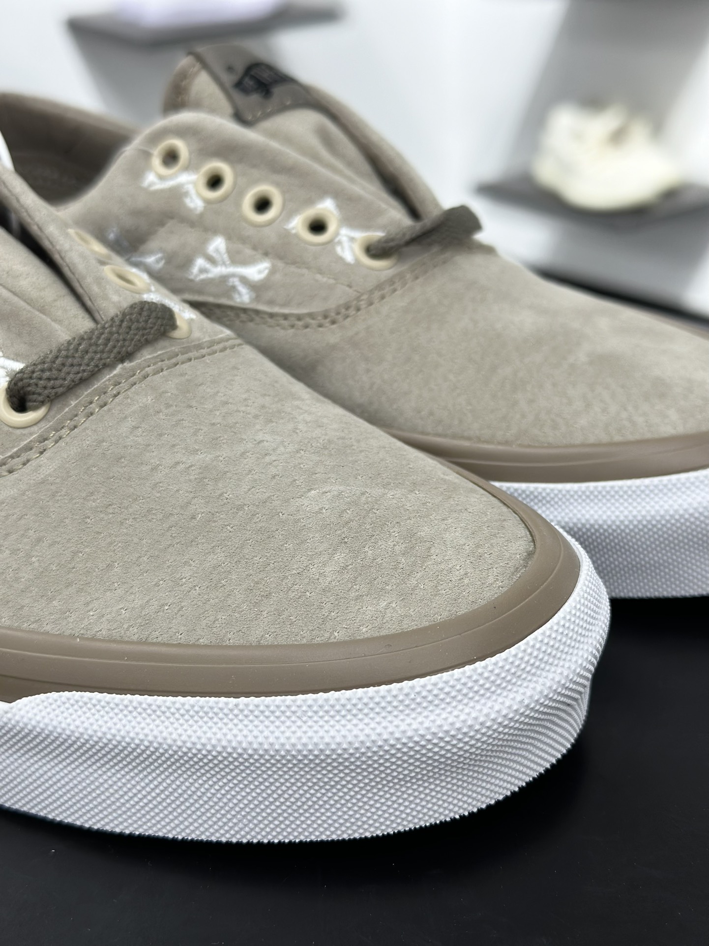 WTAPS X Vans Era LX 余文乐西山彻骨头联名款 VN0A3CXNBMD