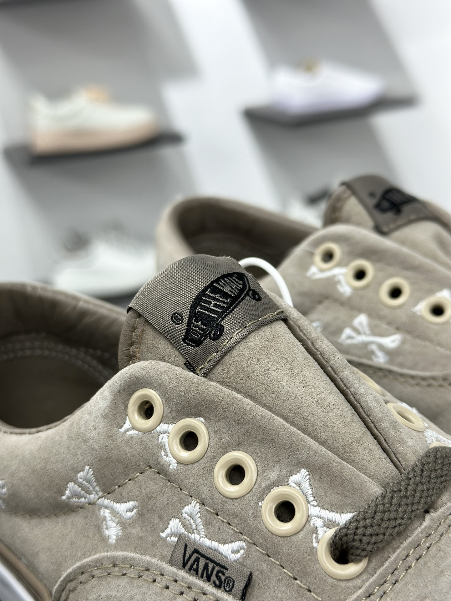 WTAPS X Vans Era LX 余文乐西山彻骨头联名款 VN0A3CXNBMD