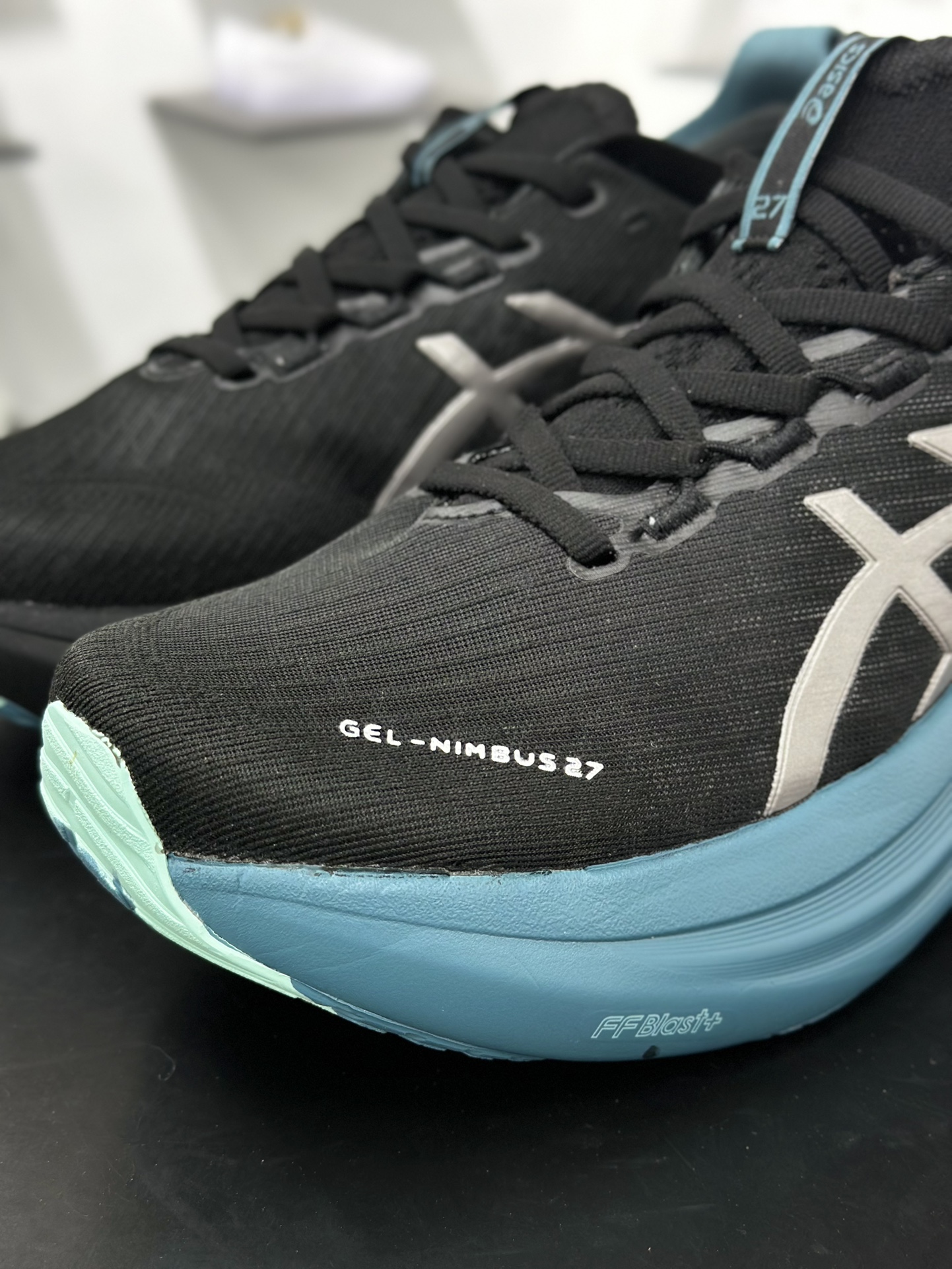 200 亚瑟士/Asics Gel-Nimbus 27 雨云27代超顶级轻量化运动有氧慢跑鞋“黑银深海蓝”1011C093-001