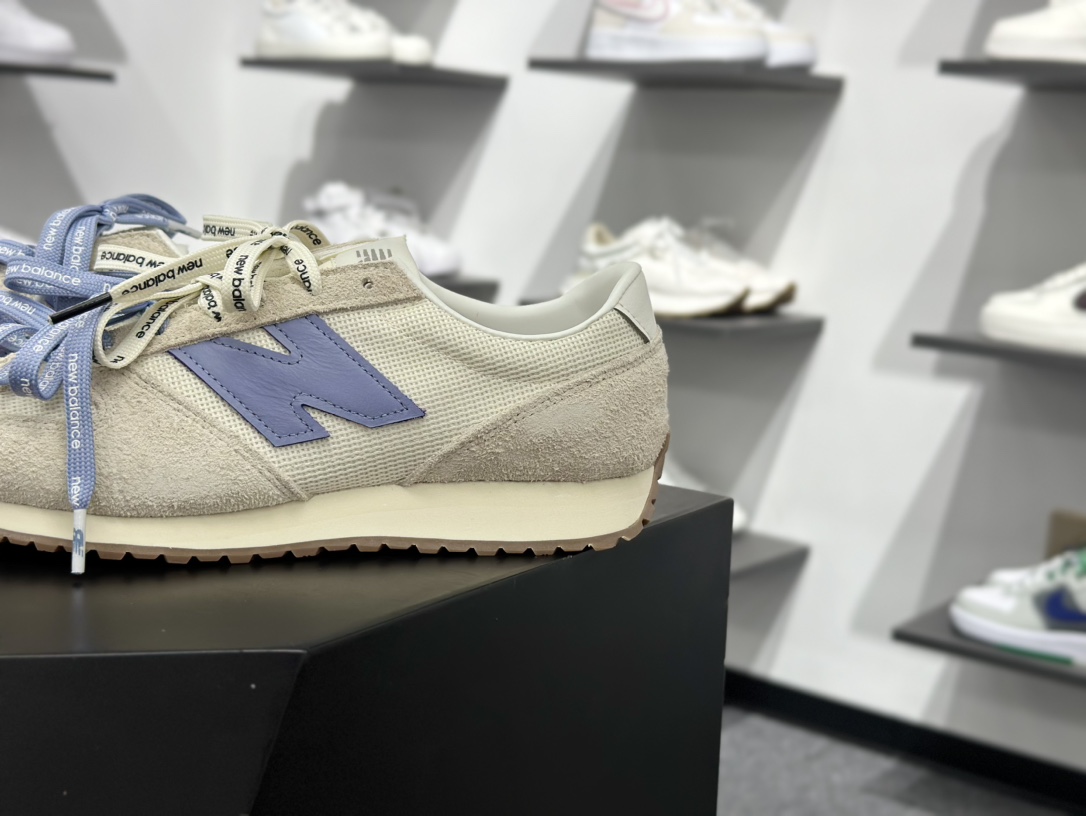 New Balance NB 471系列 471鞋款特别附赠两双带有品牌标识的限定配色鞋带 U471AA
