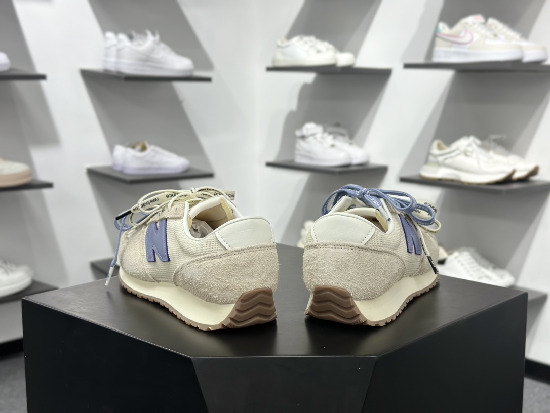 New Balance NB 471系列 471鞋款特别附赠两双带有品牌标识的限定配色鞋带 U471AA