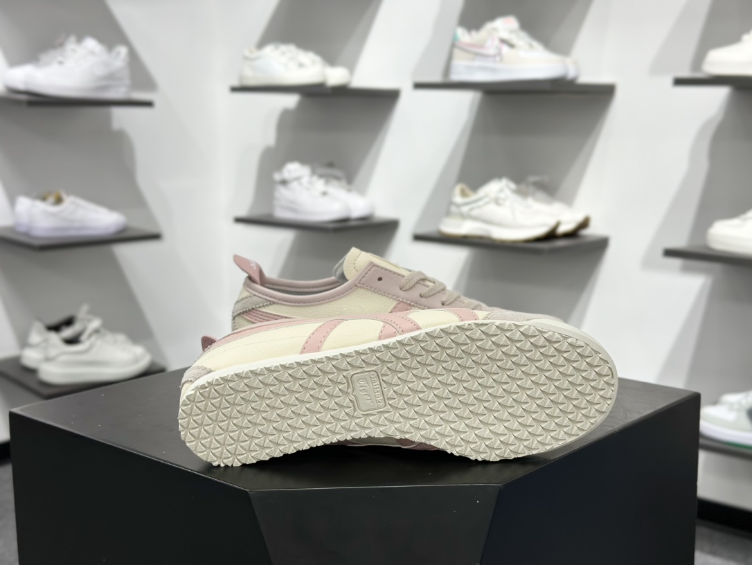 140 Maison Patou x Onitsuka Tiger Mexico 66经典墨西哥系列低帮皮革慢跑鞋“联名白粉虎头” 1183A201-254