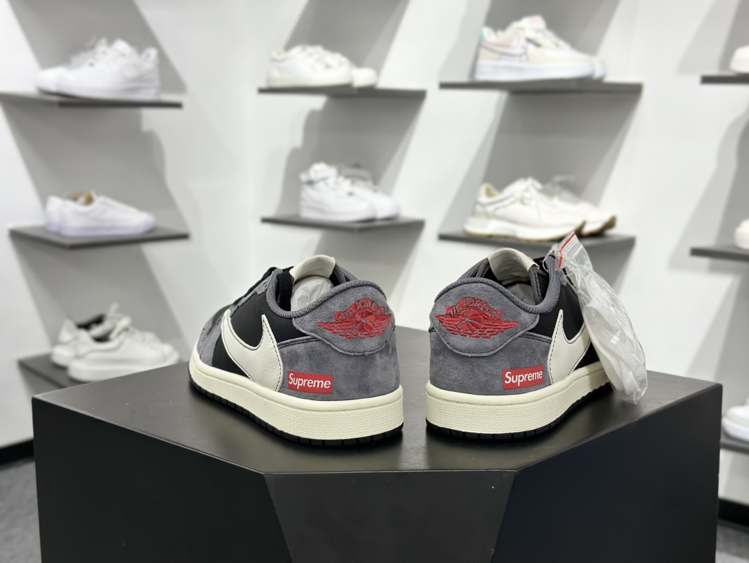 280 Travis Scott x Nike Air Jordan 1 Low x Supreme Air Jordan 1 Low 反转黑灰小钩倒钩 XD1568-101