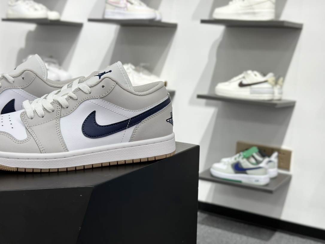 220 原装裸鞋级 市面最高工艺产物 Air Jordan 1 Low灰蓝 纯原系列 553558-146