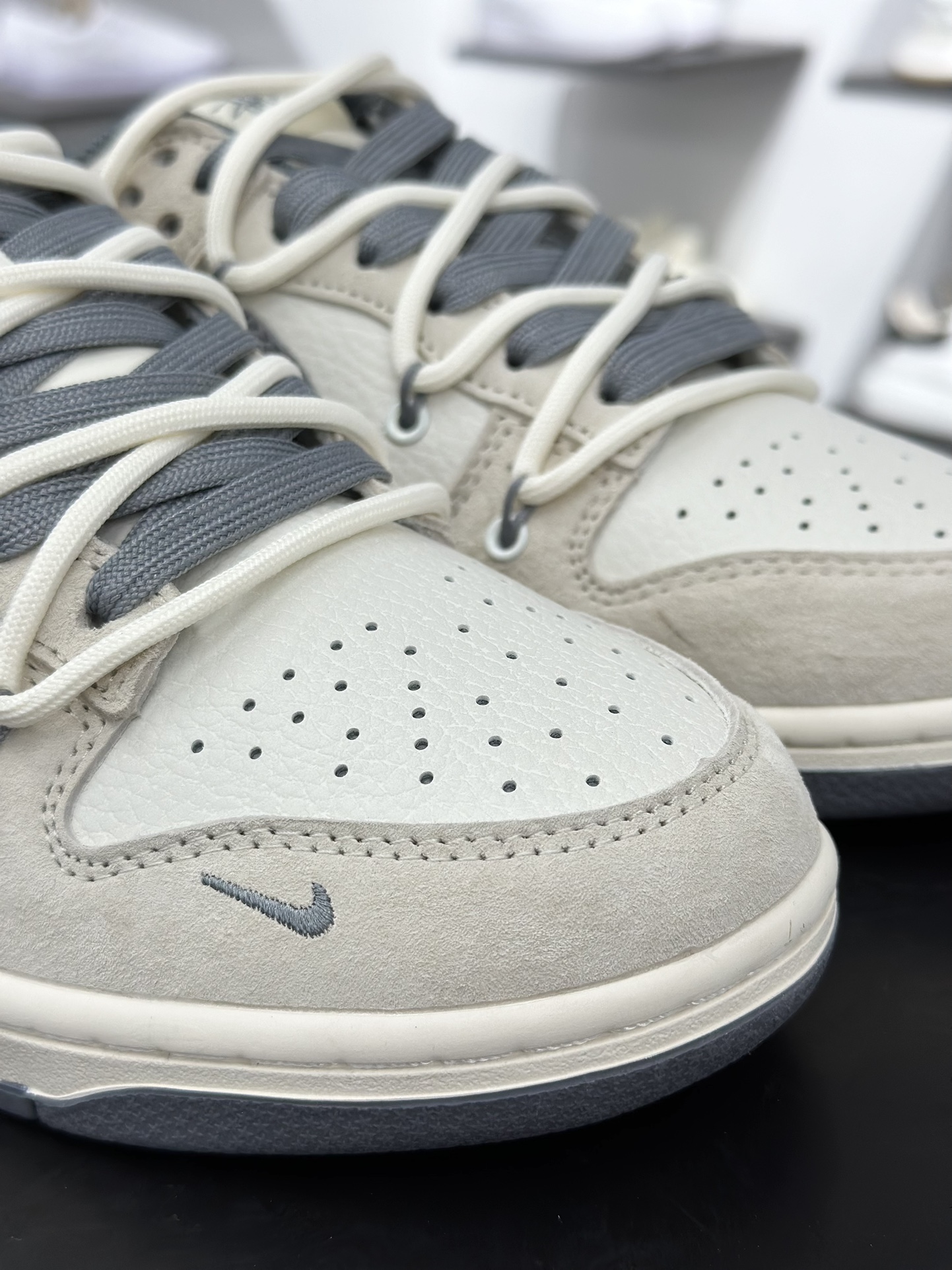 300 NK Dunk Low 定制配色 DM6868-093