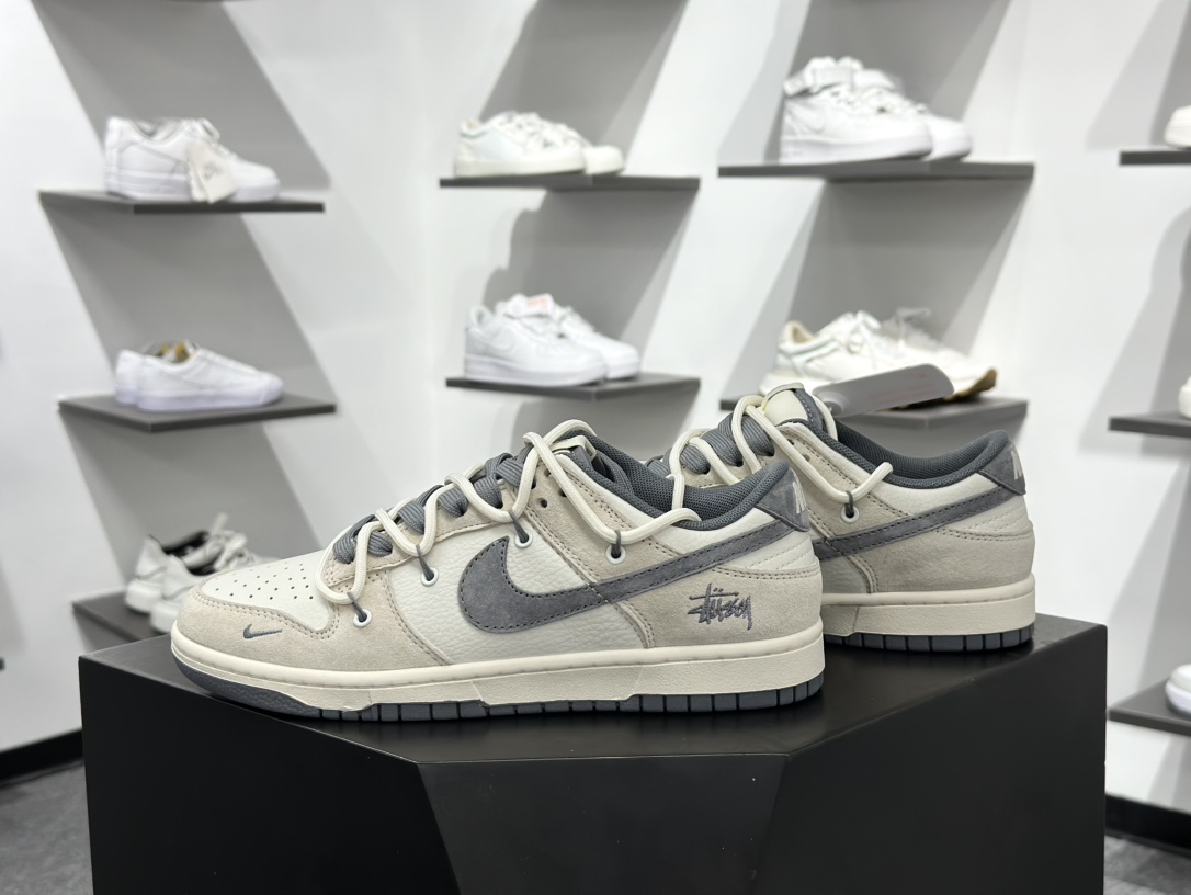 300 NK Dunk Low 定制配色 DM6868-093