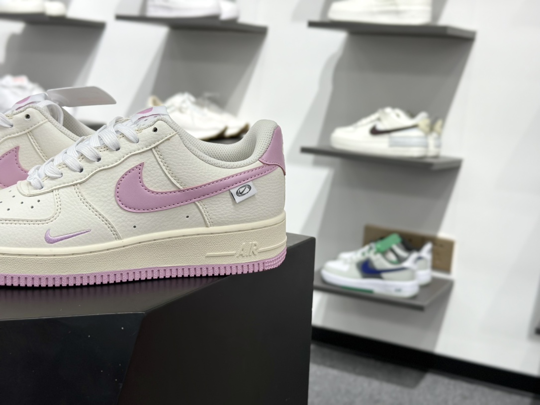 220 Nike Air Force 1 Low 07 白粉小钩