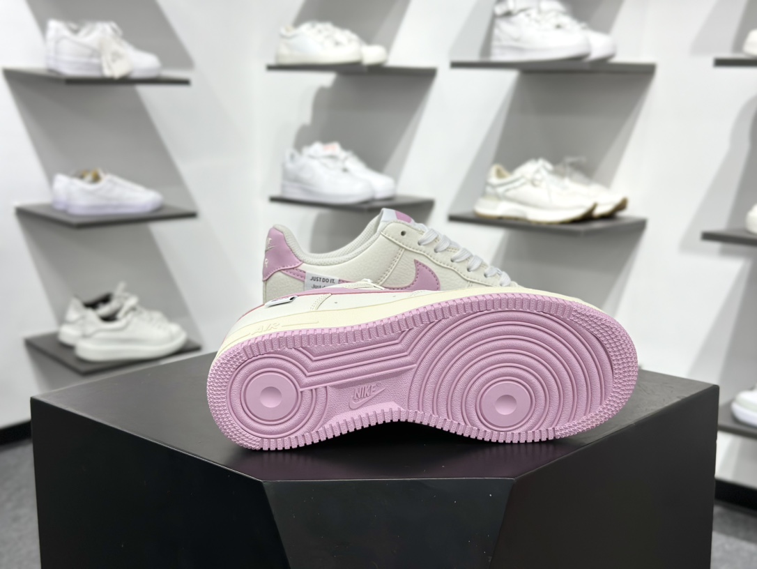220 Nike Air Force 1 Low 07 白粉小钩