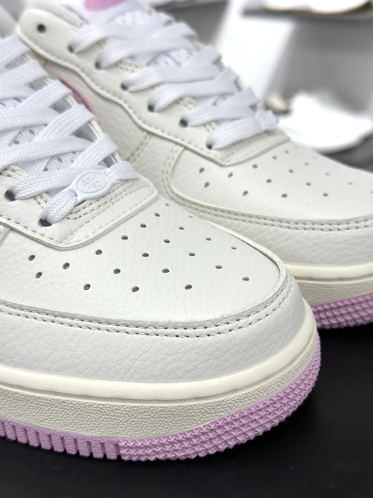 220 Nike Air Force 1 Low 07 白粉小钩