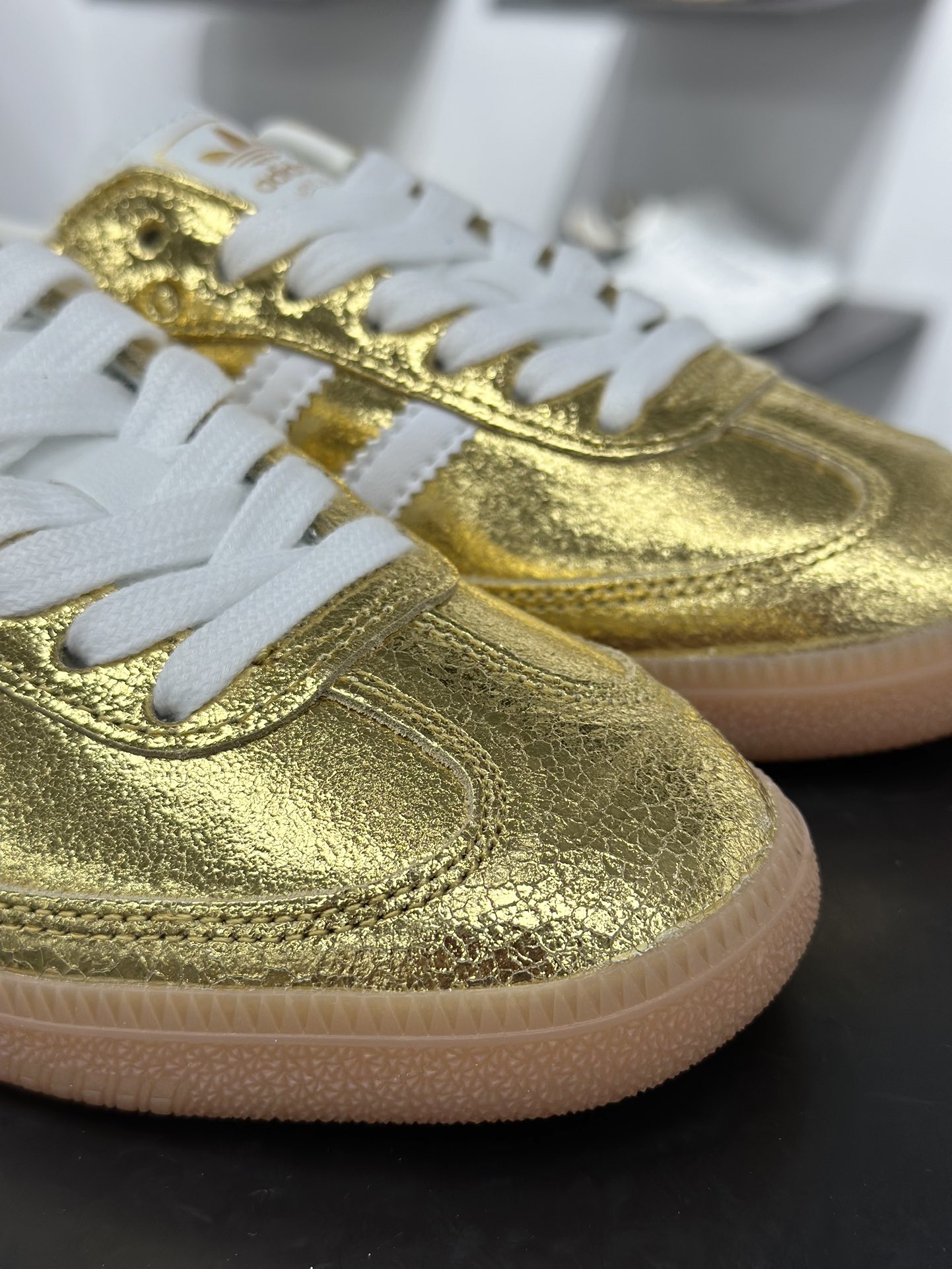 200 Adidas Samba 复古桑巴板鞋 KI5719