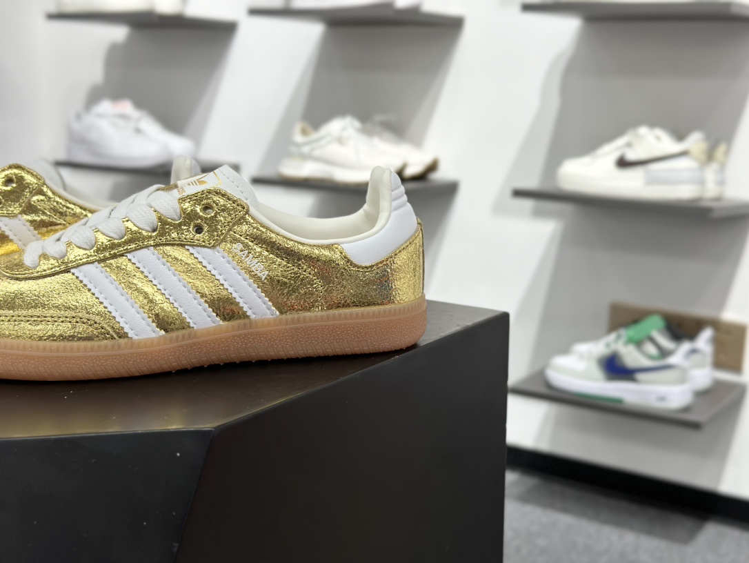 200 Adidas Samba 复古桑巴板鞋 KI5719