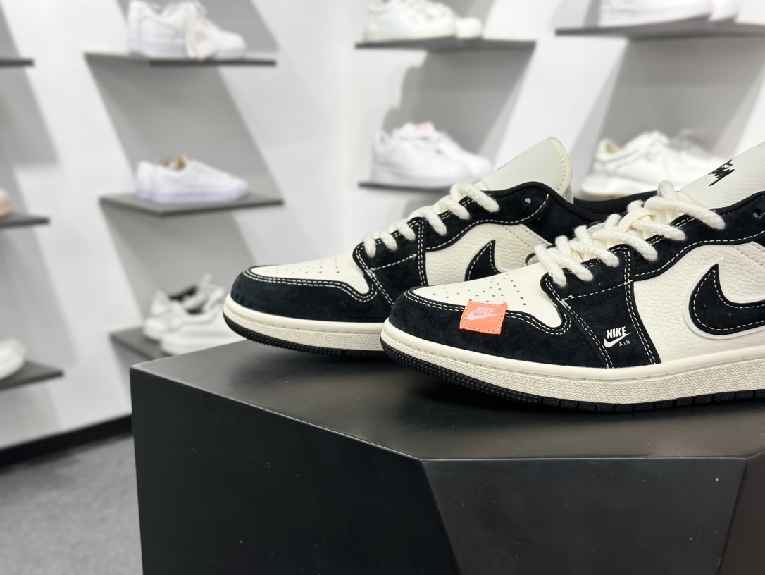280 Nike Jordan Air Jordan 1 斯图西联名 YX5066-302