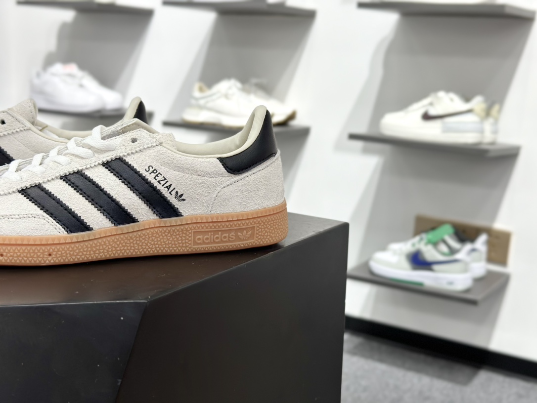 160 AD Originals Handball SPZL 手球运动员系列百搭休闲运动板鞋 IF6562