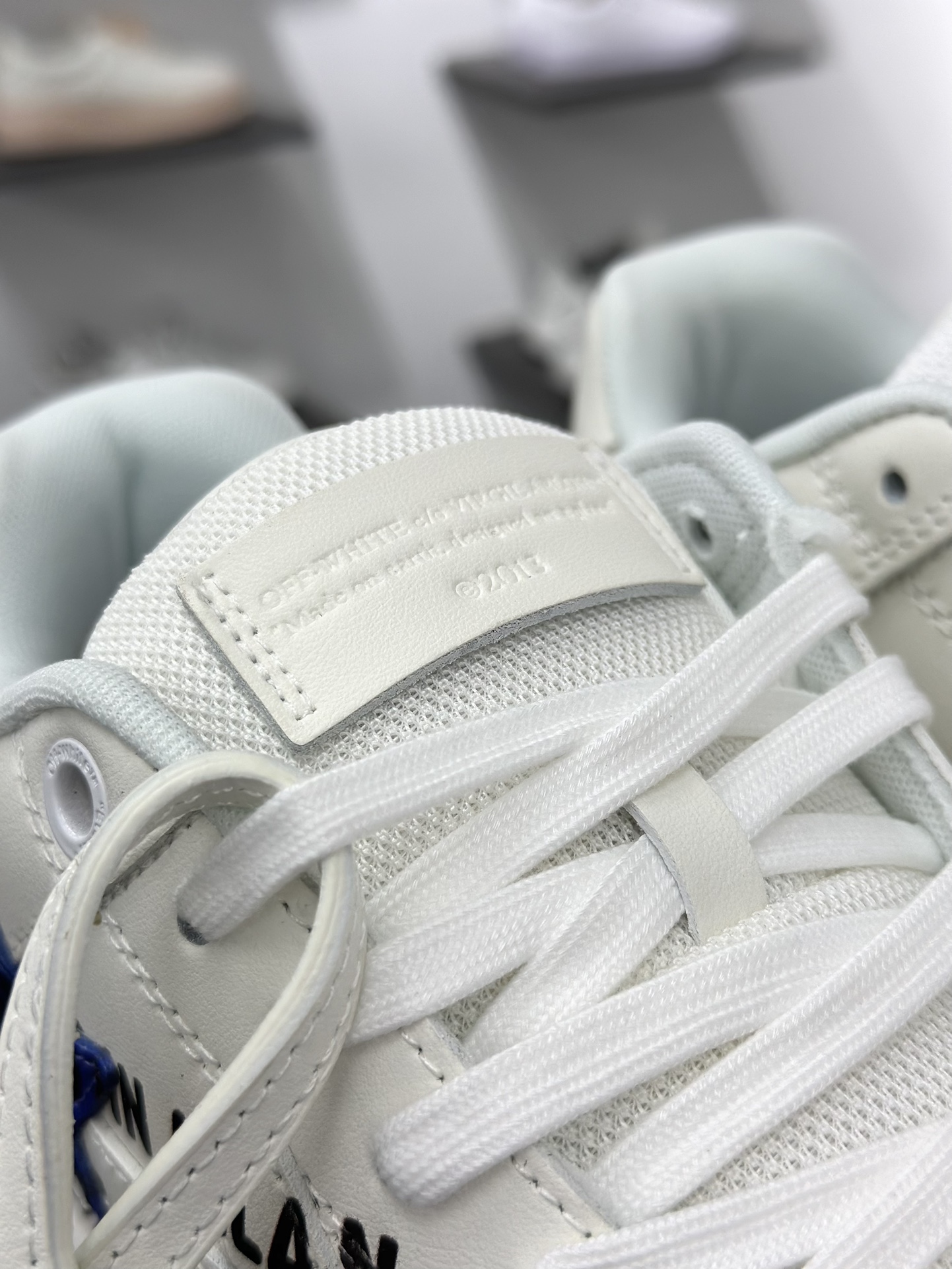 380 Off-White 2024年OW最新款跑鞋