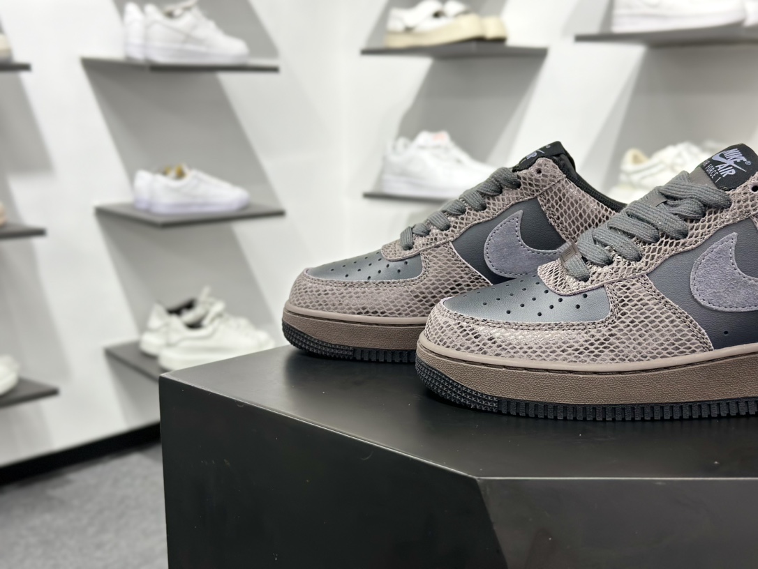 200 Nike Air Force 1 Low 07 黑灰 HF2898-001