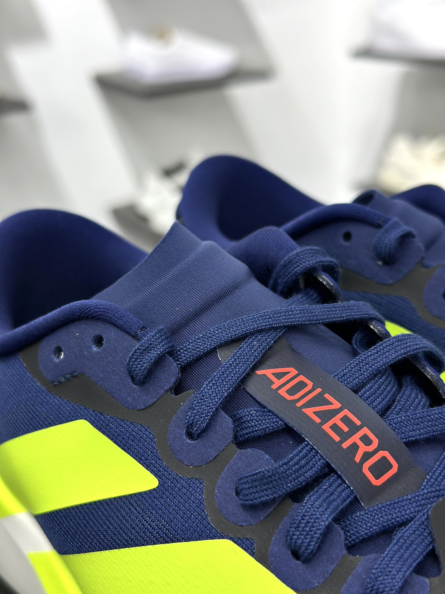 200 Adidas Adizero Evo SL M 阿迪超轻透气缓震跑鞋 JR3415