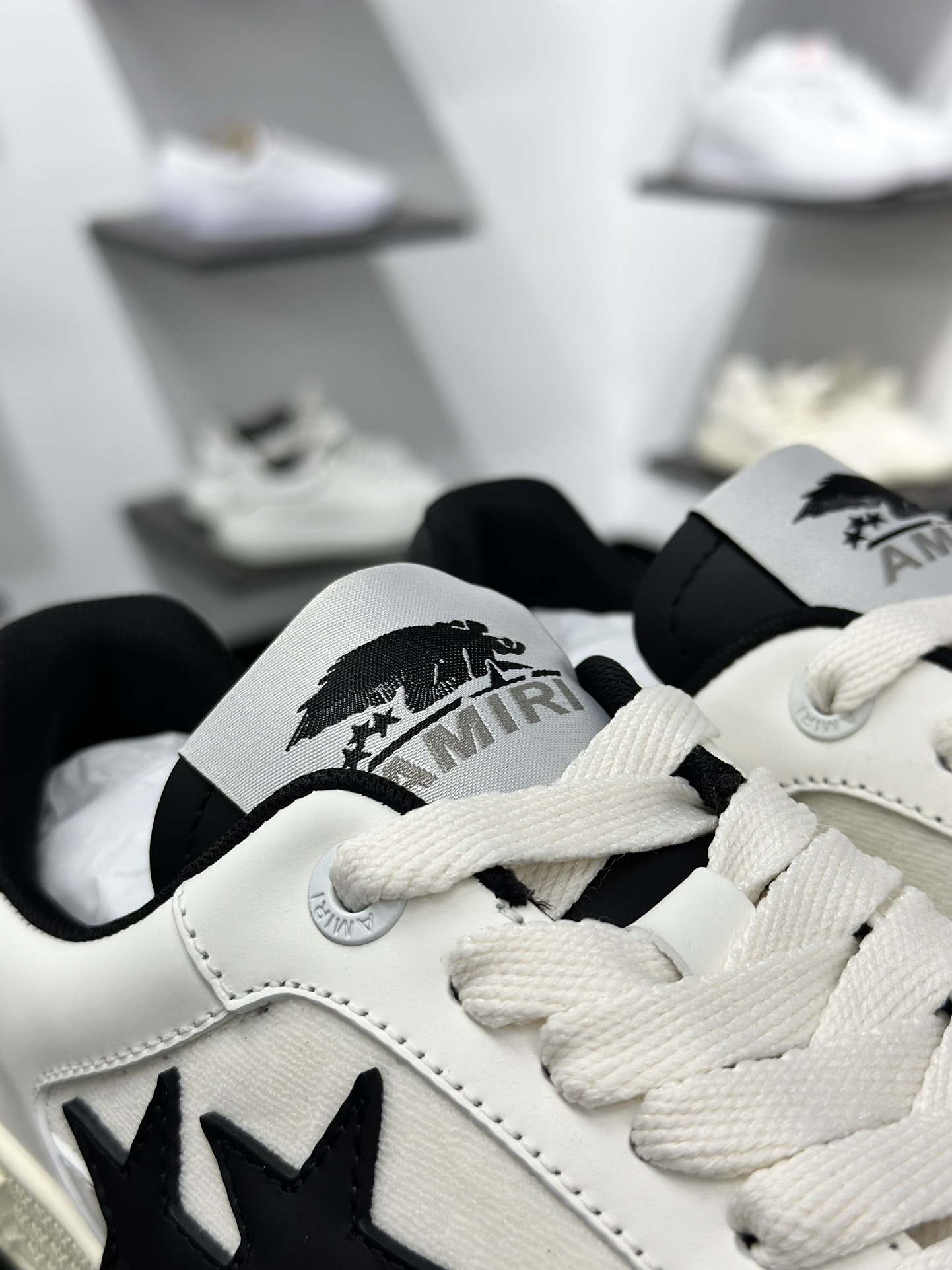 420 Amiri 埃米尔 Skeleton Low-Skel top Sneakers 骨骼系列情侣鞋 低帮运动休闲板鞋 AWFOSR1075-001