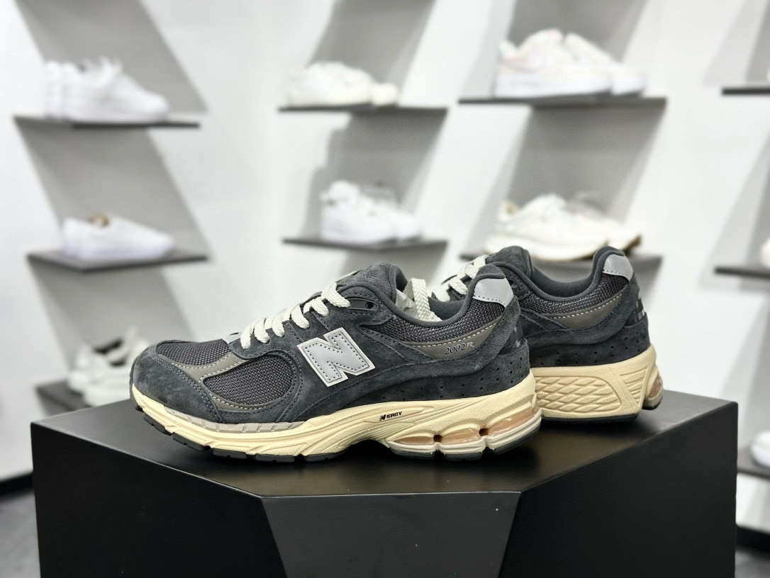 New Balance ”Protection Pack” 2002系列 雨云灰 复古休闲跑步鞋 M2002RHO
