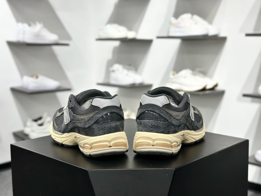 New Balance ”Protection Pack” 2002系列 雨云灰 复古休闲跑步鞋 M2002RHO