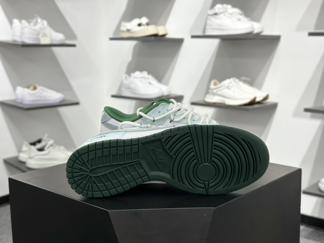 Nike SB Dunk Low Mushroom 绿粉 DD1391-101